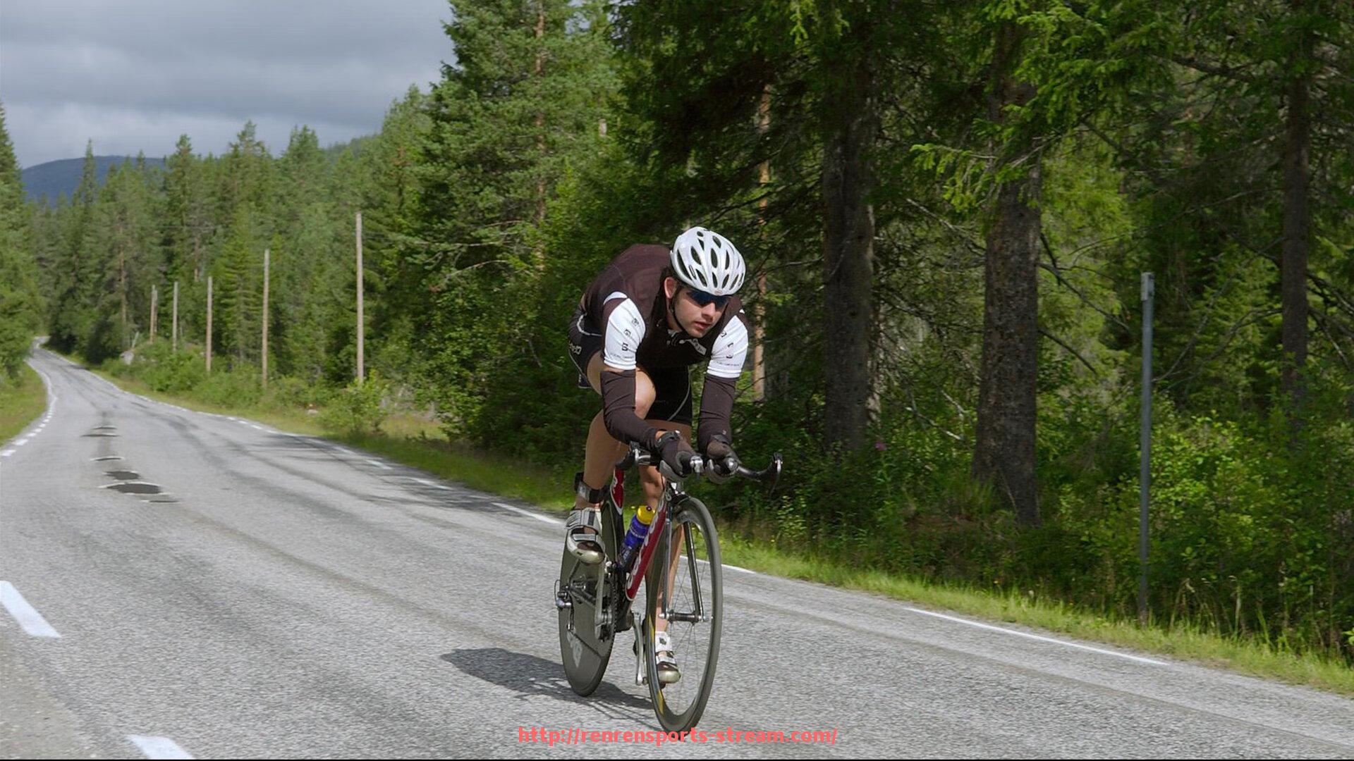 人人体育直播-英超引援西甲球员的转会案例与表现评估